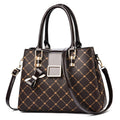 Chic Tote Handbag with Luxury Feel - Free Delivery