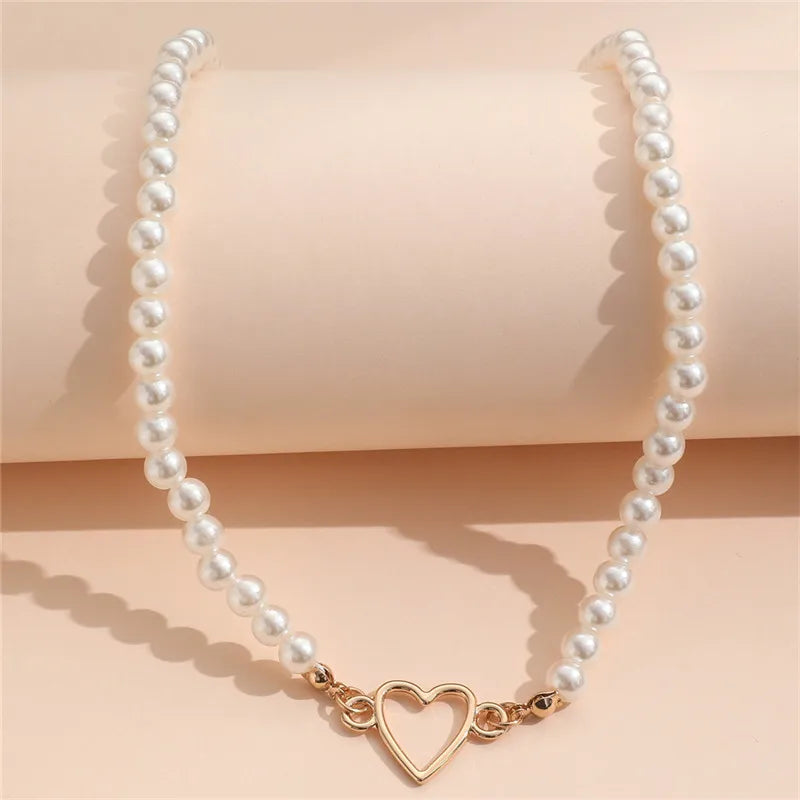 Elegant Faux Pearl Love Heart  Choker Necklace - Free Delivery
