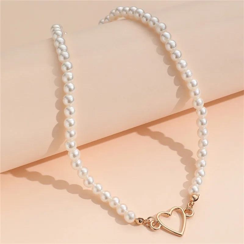 Elegant Faux Pearl Love Heart  Choker Necklace - Free Delivery