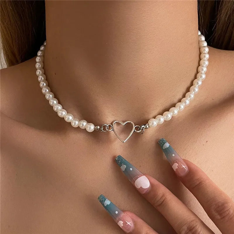 Elegant Faux Pearl Love Heart  Choker Necklace - Free Delivery